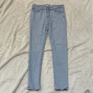 Women's Light Blue Jeans